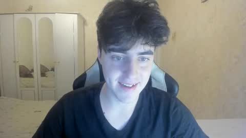 Snapshot of vlad1605 chatting on October 2025 01:11:02 PM Martin online show from October 2025 01:11:02 PM