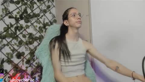 Snapshot of vodkadelulo_ chatting on November 2025 07:15:01 PM vodkadelulo online show from November 2025 07:15:01 PM