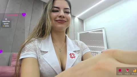 Snapshot of von_dee chatting on October 2025 05:08:02 AM von_dee online show from October 2025 05:08:02 AM