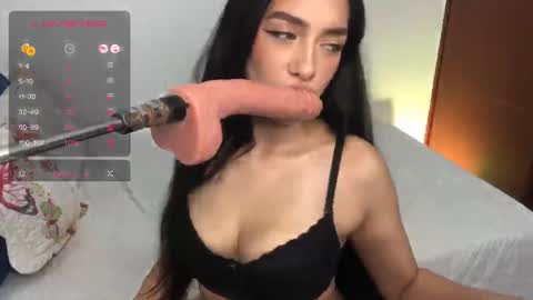 vsantini_ online show from December 2024 02:04:01 AM