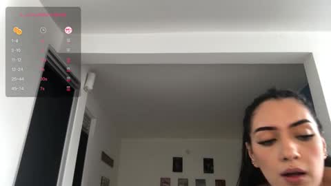 vsantini_ online show from February 2025 05:13:02 PM