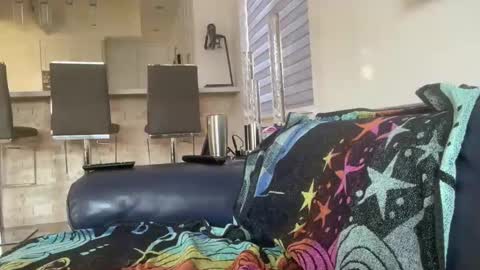 Snapshot of vw125 chatting on January 2025 09:40:01 PM vw125 online show from January 2025 09:40:01 PM