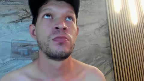 Snapshot of wade_wilsoon2 chatting on October 2025 08:00:02 PM Wade online show from October 2025 08:00:02 PM