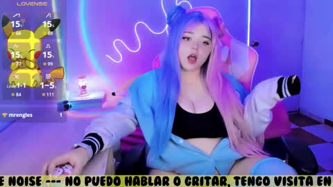 Snapshot of waifumochi_chan chatting on November 2025 01:48:01 AM online show from November 2025 01:48:01 AM