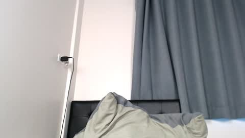 Kira online show from February 2025 08:01:01 AM