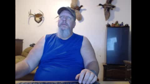 Snapshot of walkingbird chatting on October 2025 11:28:02 PM walkingbird online show from October 2025 11:28:02 PM