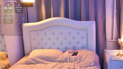 Snapshot of wander_waves chatting on October 2025 01:03:02 PM Wanda online show from October 2025 01:03:02 PM