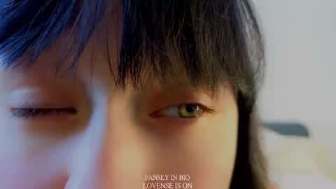 Betti online show from November 2025 12:04:01 PM