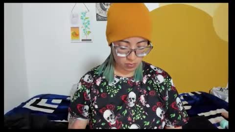 Waningrose  Lu online show from November 2025 11:10:01 PM