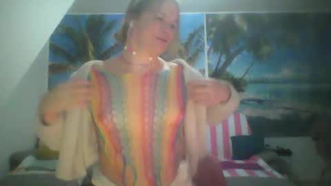 Emilia inst  online show from December 2024 08:58:01 PM