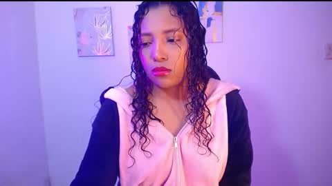 Snapshot of warisgoddes chatting on October 2025 11:38:01 AM EMILY online show from October 2025 11:38:01 AM