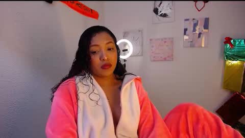 Snapshot of warisgoddes chatting on November 2025 08:58:02 AM EMILY online show from November 2025 08:58:02 AM