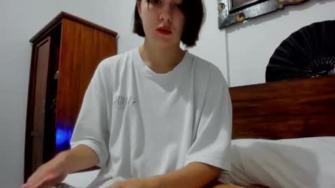 Snapshot of warm_june chatting on March 2025 08:46:01 AM June online show from March 2025 08:46:01 AM