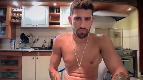 Snapshot of wat___sapbody chatting on December 2025 11:54:01 PM wearetwo online show from December 2025 11:54:01 PM