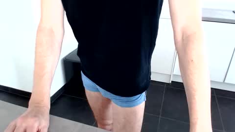 wave3210 online show from September 2025 03:39:02 PM