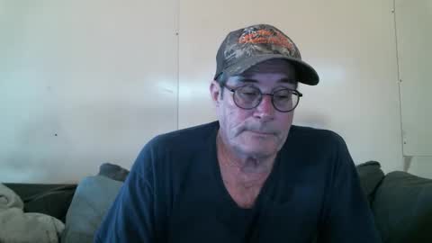 Snapshot of wbfarm chatting on November 2025 09:58:01 PM WB Farm online show from November 2025 09:58:01 PM