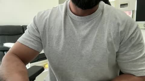 Snapshot of weaponx1 chatting on October 2025 02:59:01 AM Weapon X online show from October 2025 02:59:01 AM