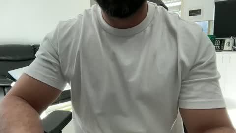 Snapshot of weaponx1 chatting on October 2025 08:52:01 PM Weapon X online show from October 2025 08:52:01 PM