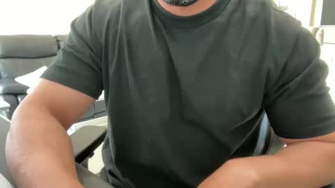 Snapshot of weaponx1 chatting on October 2025 01:28:01 AM Weapon X online show from October 2025 01:28:01 AM