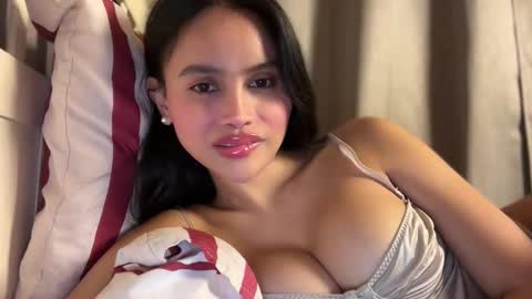 Snapshot of webcammaggie chatting on September 2025 06:02:01 PM Maggie online show from September 2025 06:02:01 PM