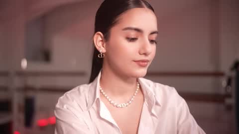 LANA online show from November 2025 02:28:01 PM