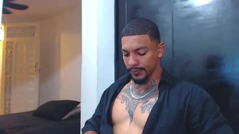 Snapshot of wesleyrogger chatting on September 2025 04:32:01 PM Wesley Rogger online show from September 2025 04:32:01 PM