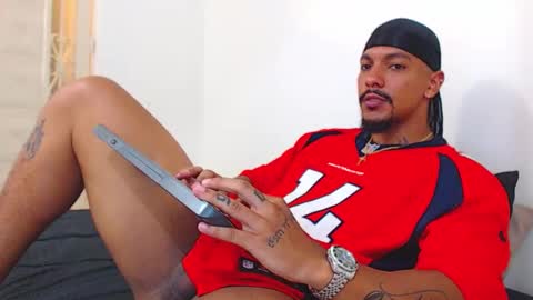 Snapshot of wesleyrogger chatting on October 2025 11:24:02 PM Wesley Rogger online show from October 2025 11:24:02 PM