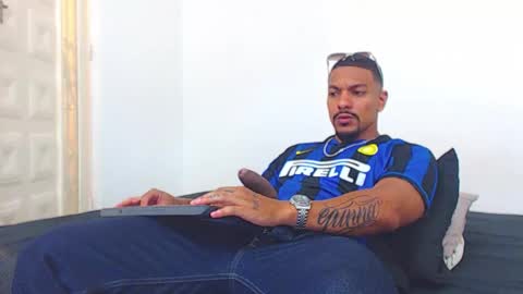 Snapshot of wesleyrogger chatting on October 2025 09:31:01 PM Wesley Rogger online show from October 2025 09:31:01 PM