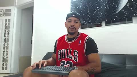 Snapshot of wesleyrogger chatting on October 2025 12:35:01 AM Wesley Rogger online show from October 2025 12:35:01 AM