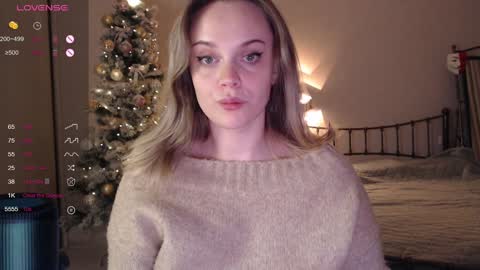 Lana online show from December 2024 07:52:02 PM