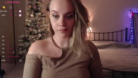 Lana online show from December 2024 07:20:01 PM