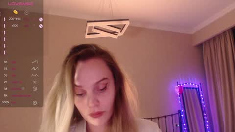 Lana online show from February 2025 06:12:01 PM