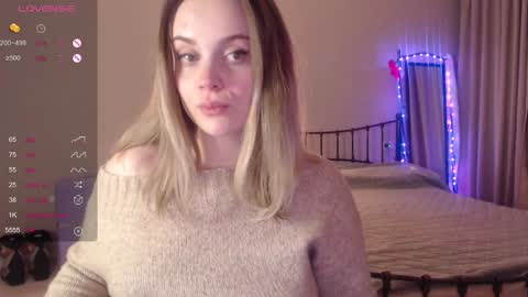 Lana online show from February 2025 06:30:01 PM