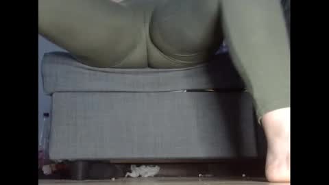 Snapshot of wet_pants2022 chatting on February 2025 06:25:02 AM wet_pants2022 online show from February 2025 06:25:02 AM