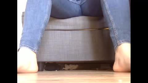 Snapshot of wet_pants2022 chatting on February 2025 01:38:02 PM wet_pants2022 online show from February 2025 01:38:02 PM