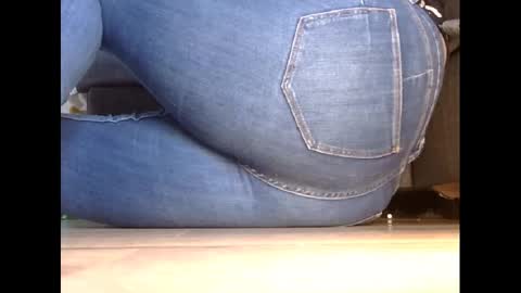 Snapshot of wet_pants2022 chatting on March 2025 04:46:02 PM wet_pants2022 online show from March 2025 04:46:02 PM