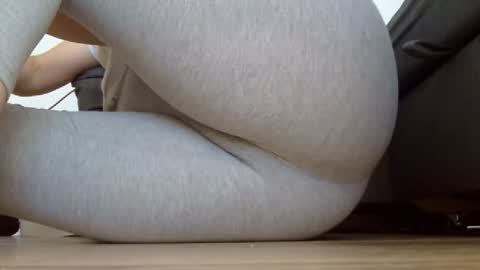 Snapshot of wet_pants2022 chatting on September 2025 06:59:01 AM wet_pants2022 online show from September 2025 06:59:01 AM
