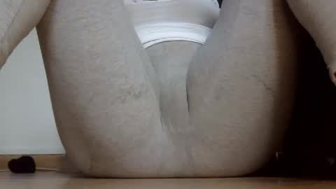 wet_pants2022 online show from December 2025 10:44:02 AM