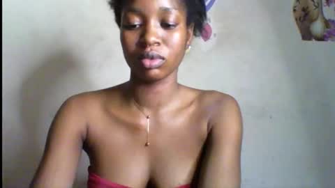 Bella online show from November 2025 10:21:02 PM