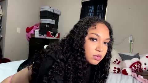 SheSquirts online show from December 2024 09:17:02 PM