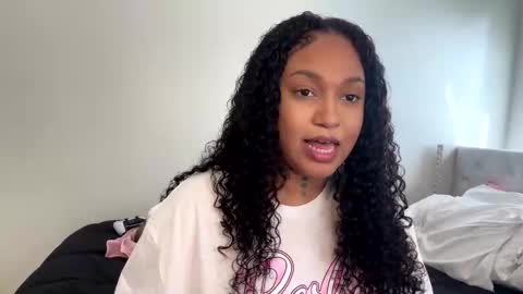 SheSquirts online show from October 2025 06:37:01 PM