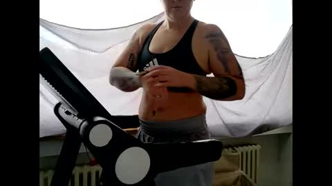 Snapshot of wetgerman2 chatting on November 2025 11:42:02 AM Wetgerman online show from November 2025 11:42:02 AM