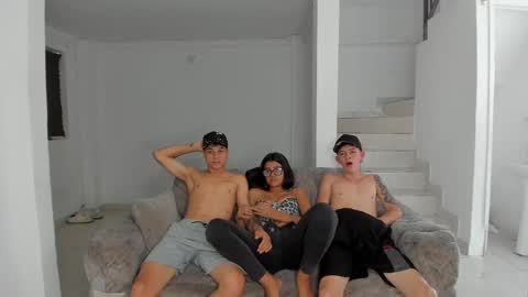 --New girls--TamyDark hair girl--Aitana--Mathiasglasses boy--Peter online show from September 2025 03:12:02 PM