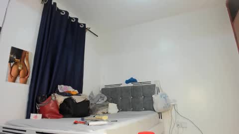 whinebby online show from November 2025 07:47:01 PM