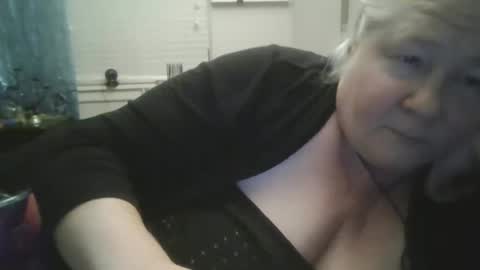 Snapshot of whipsnap19 chatting on November 2025 09:45:01 AM whipsnap19 online show from November 2025 09:45:01 AM