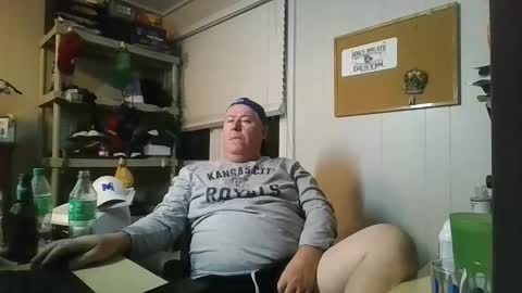 whiskyguy47 online show from November 2025 03:38:02 AM