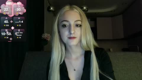 Lina online show from September 2025 12:00:02 AM