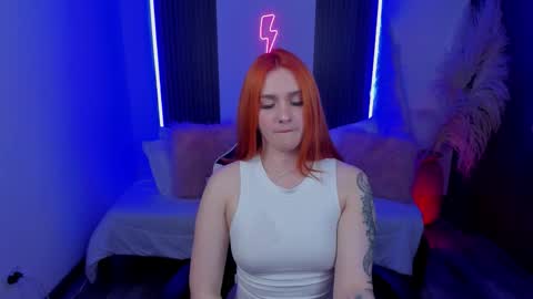 Snapshot of whiteatenea chatting on November 2025 06:25:02 AM whiteatenea online show from November 2025 06:25:02 AM