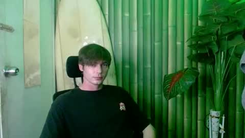 Snapshot of whiteboyinasia chatting on October 2025 01:23:02 PM Christian online show from October 2025 01:23:02 PM