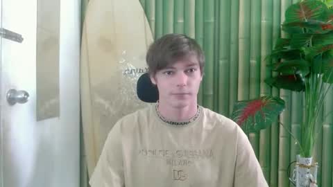 Snapshot of whiteboyinasia chatting on November 2025 02:32:01 AM Christian online show from November 2025 02:32:01 AM